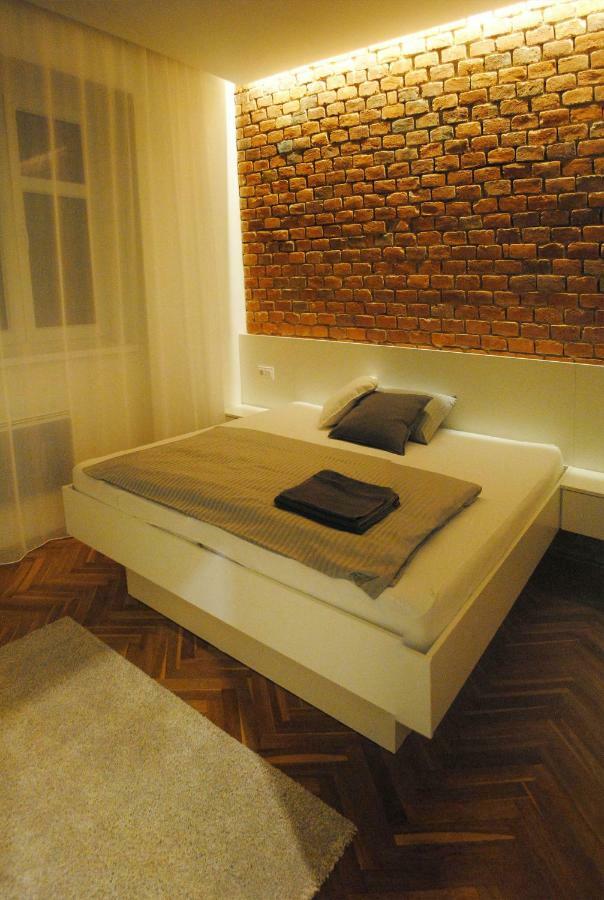 Apartments Centre In Style ออลอโมตซ์ ภายนอก รูปภาพ