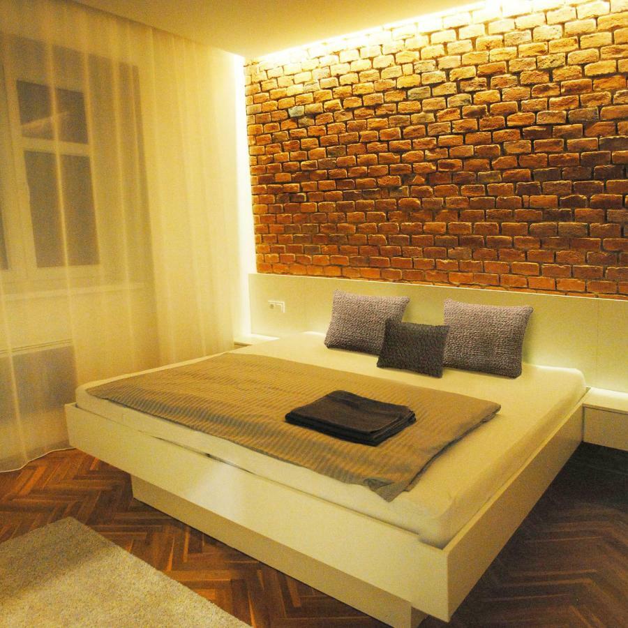 Apartments Centre In Style ออลอโมตซ์ ภายนอก รูปภาพ
