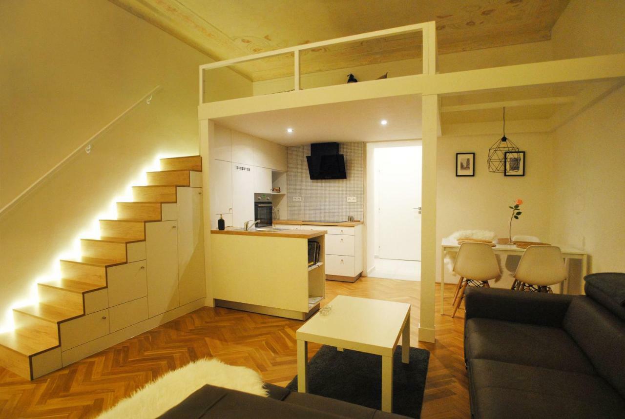 Apartments Centre In Style ออลอโมตซ์ ภายนอก รูปภาพ