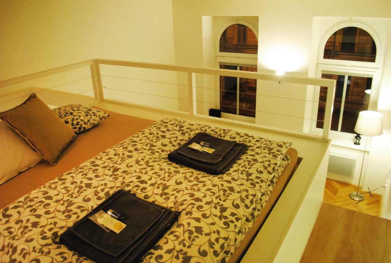 Apartments Centre In Style ออลอโมตซ์ ภายนอก รูปภาพ
